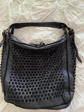 Errelleventidue Black Leather Floral Pattern Handbag